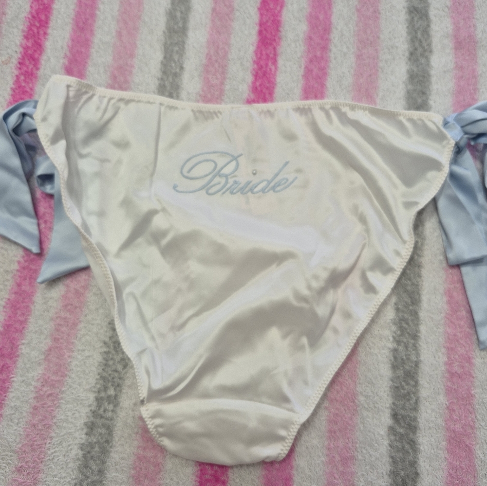 Victoria Secret Bridal Panty - Picture 3 of 6